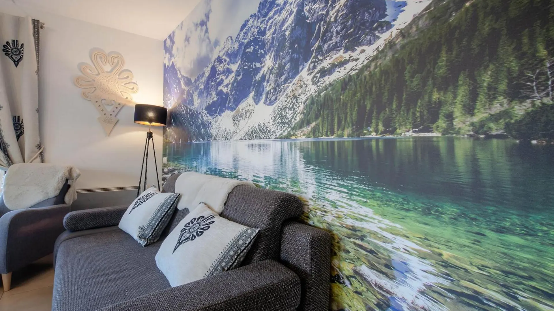Topaz Apartamenty Mozaika Centrum Dwie Sypialnie Zakopane 0*,  Poland